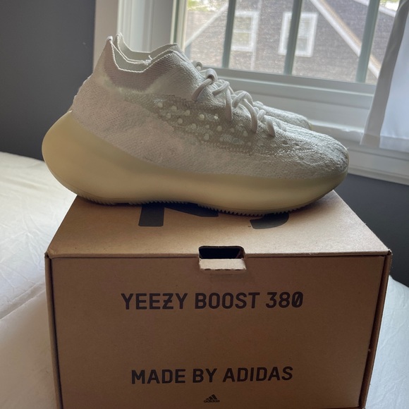 Yeezy Boost 380 ‘Calcite Glow’ - Picture 8 of 10